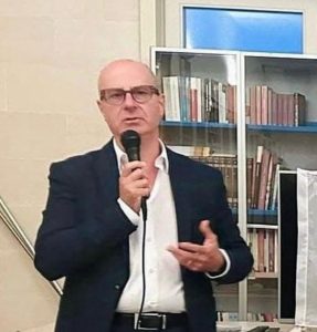 Calimera, cittadinanza onoraria alla Flotilla? Niente Consiglio, attacco al presidente:“Dimettiti!”. “Attendo parere del prefetto” - Corriere Salentino