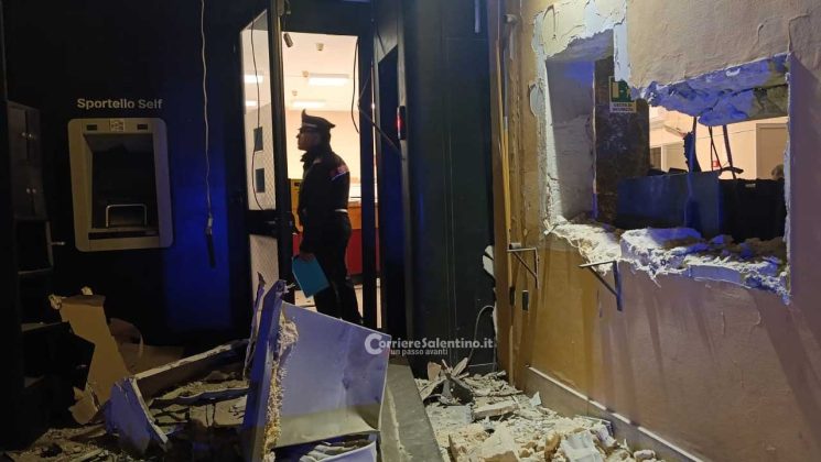 Ancora un colpo, nella notte, contro un bancomat. Stavolta alla Banca Sella di Presicce-Acquarica - Corriere Salentino