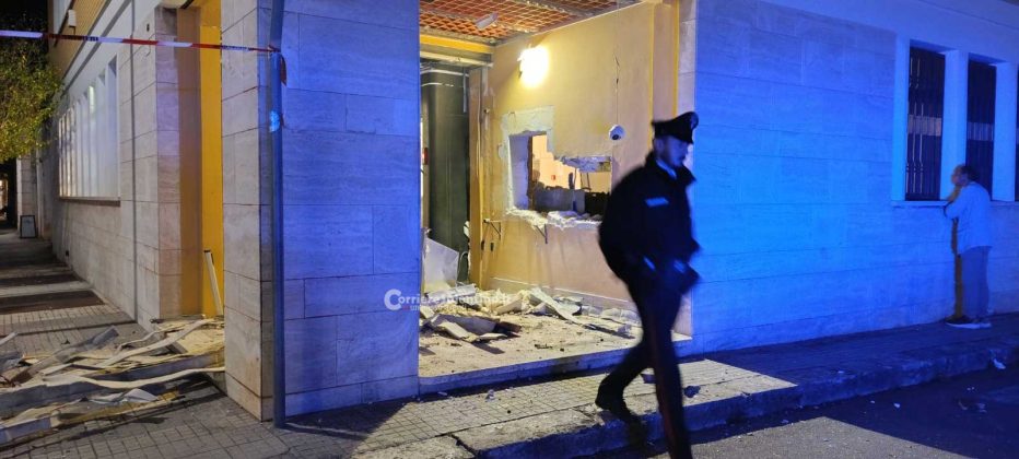 Ancora un colpo, nella notte, contro un bancomat. Stavolta alla Banca Sella di Presicce-Acquarica - Corriere Salentino