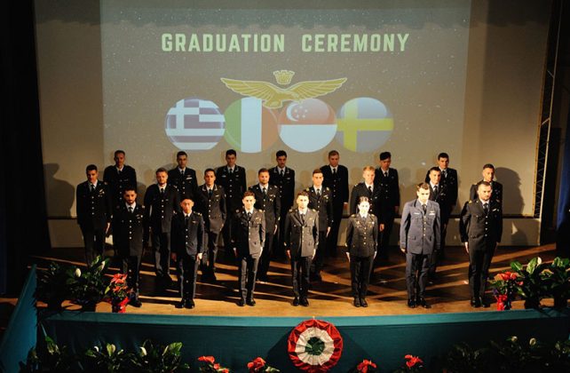 Consegna dei brevetti di pilota militare a 22 allievi del 61° Stormo di Galatina - Corriere Salentino