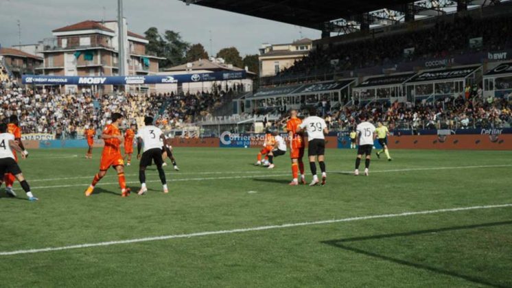 A Parma la prima gioia, il Lecce sbanca il Tardini con un gol di Sottil - Corriere Salentino