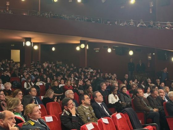 Le Istituzioni e gli studenti uniti per celebrare l’amore e la vita, contro ogni forma di violenza - Corriere Salentino