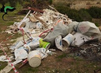 Vecchia cava trasformata in discarica abusiva: imprenditore “incastrato” dalle telecamere dei Carabinieri Forestali