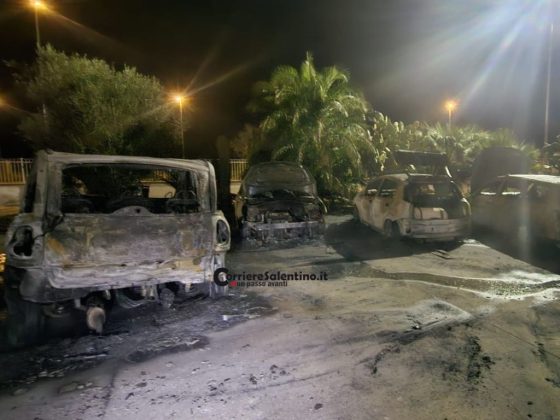 Incendio nella zona PIP a Cursi: quattro auto distrutte nella notte - Corriere Salentino