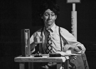 Domenica 23 novembre “Il Mario… con tanto amore… ” di Paola Tintinelli conclude la terza edizione di Altre Latitudini alle Manifatture Knos