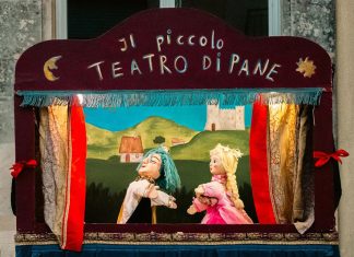 Sabato 22 e domenica 23 novembre Pizzicatina della compagnia barese Piccolo Teatro di Pane per la rassegna Bagliori d’Ombra