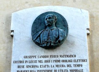 Lecce, 1859: la luce elettrica illumina l’atrio della Prefettura