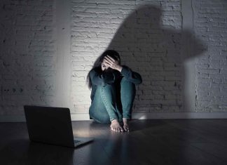 “Disobbedire a bullismo e cyberbullismo”: a Lecce il 12 novembre al Castromediano il celebre divulgatore e psicopedagogista Stefano Rossi