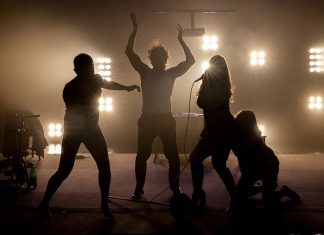 Dopo oltre quarant’anni il libro scandalo di Tondelli diventa teatro