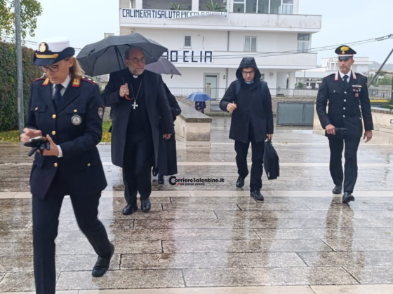 L'ultimo saluto ad Elia: dolore, lacrime e palloncini bianchi - Corriere Salentino