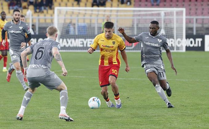 Lecce-Verona a reti inviolate, buona prestazione dei giallorossi - Corriere Salentino
