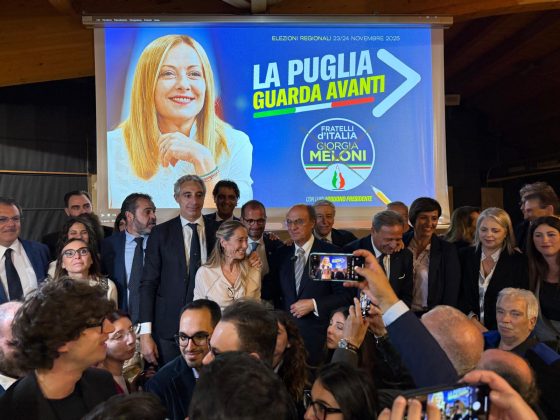 Lecce, bagno di folla per Arianna Meloni: “Invertire i pronostici”. Poli e Lobuono promettono di smentire i sondaggi - Corriere Salentino