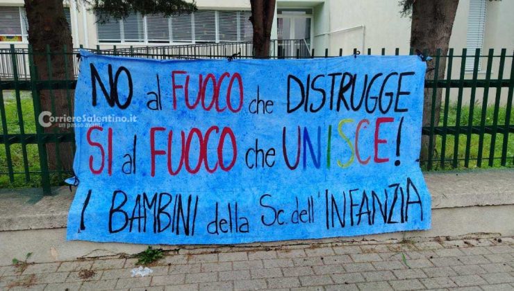 “W Sant’Andrea”, poi danno fuoco alla focareddha: gesto inquietante scuote Presicce. “Gesto vile e inqualificabile” - Corriere Salentino