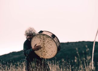 Lunedì 5 gennaio Il Cammino Celeste – Winter si conclude con “Semu suli, semu tutti” di Alfio Antico