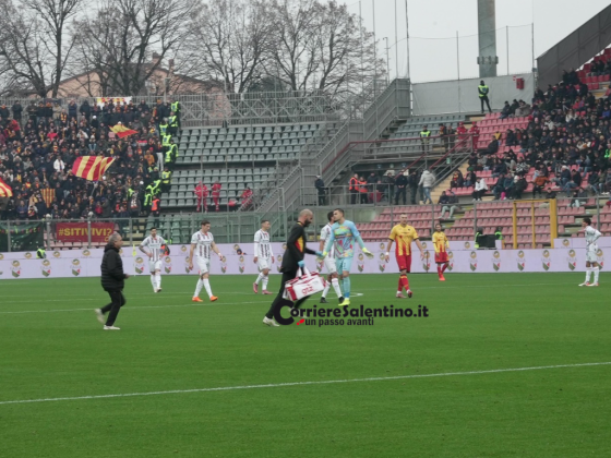 Giallorossi sconfitti allo “Zini”, Cremonese-Lecce 2-0 - Corriere Salentino