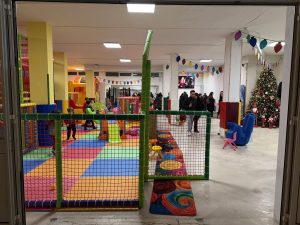 Gallipoli, inaugurata l’Allegra Combriccola: una delle più grandi sale feste, uno spazio dedicato a bambini e famiglie - Corriere Salentino