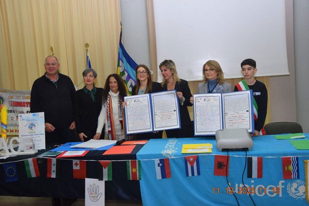 La Fiaccola della Pace giunge a Veglie, IC Impastato e Comune diventano Scuola e Città per la Pace capofila in Puglia - Corriere Salentino