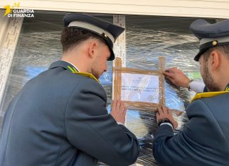 Garage trasformati in case, sequestrato dalla Finanza un complesso immobiliare sulla costa ionica