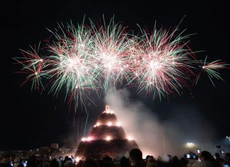 Domenica 18 gennaio la Fòcara 2026 continua con “Sagra te lu puercu”. Musica con Compagnia popolare salentina ed Enzo Petrachi & Folk Orchestra