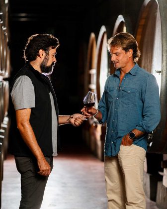 “Il vino deve restare umano”: Conti Zecca, tra radici e futuro - Corriere Salentino