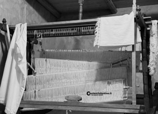 Antichi mestieri: La tessitrice