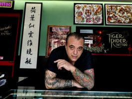 Sgrounch, 25 anni di inchiostro e controcultura: il tatuaggio come atto ribelle, identità e memoria Salento in forma - Corriere Salentino