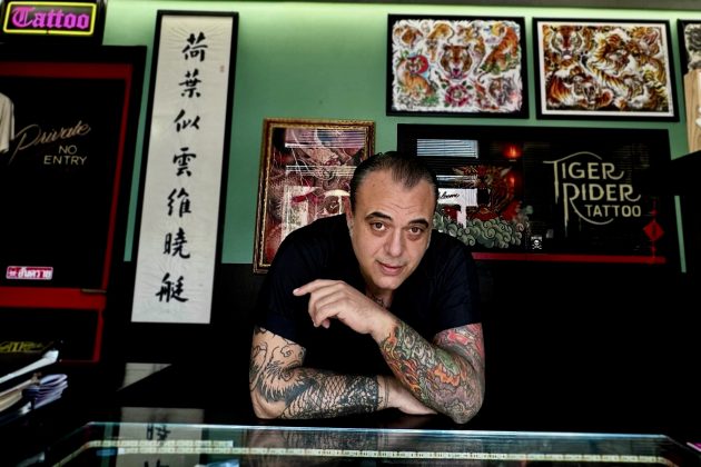 Sgrounch, 25 anni di inchiostro e controcultura: il tatuaggio come atto ribelle, identità e memoria - Corriere Salentino