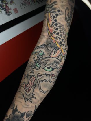 Sgrounch, 25 anni di inchiostro e controcultura: il tatuaggio come atto ribelle, identità e memoria - Corriere Salentino