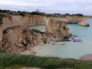 Crollo a Sant’Andrea, sopralluogo di Decaro: l'attenzione si concentra sulla Torre di Torre dell'Orso - Corriere Salentino