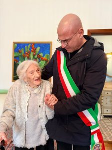 Lecce in festa per i 104 anni della signora Assunta - Corriere Salentino