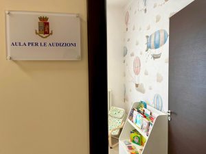 Il Commissariato di P.S. di Gallipoli inaugura la sua "Aula per le audizioni" - Corriere Salentino