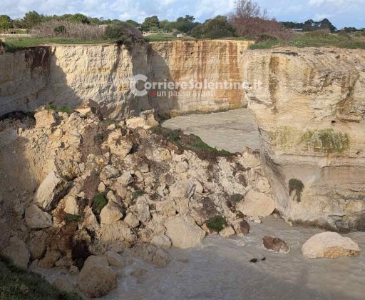 È crollato l’arco dei faraglioni di Sant’Andrea. Il sindaco Cisternino: “Un danno enorme per tutto il Salento” - Corriere Salentino