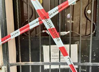 Copertino, sequestro preventivo per un circolo: serate danzanti abusive e uscita di emergenza chiusa con chiavistelli