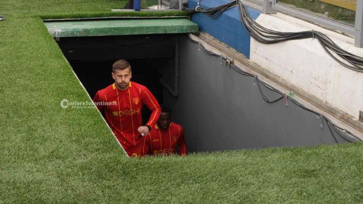 Il Lecce illude e poi capitola già nel primo tempo. Como-Lecce, 3-1 - Corriere Salentino