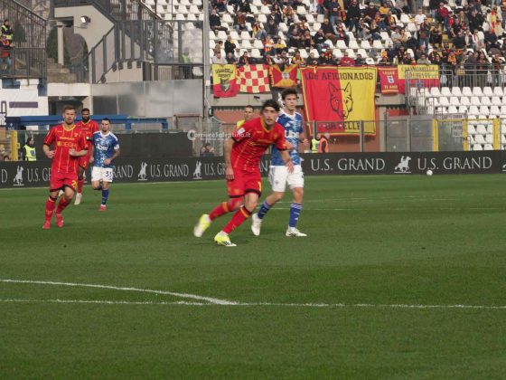 Il Lecce illude e poi capitola già nel primo tempo. Como-Lecce, 3-1 - Corriere Salentino