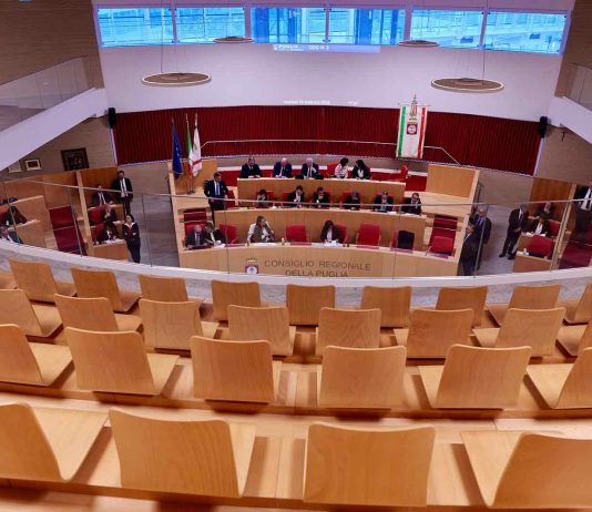 Consiglio regionale, sì alla mozione a sostegno dei “precari del Pnrr”, personale giuridico-amministrativo a tempo determinato dei Tribunali