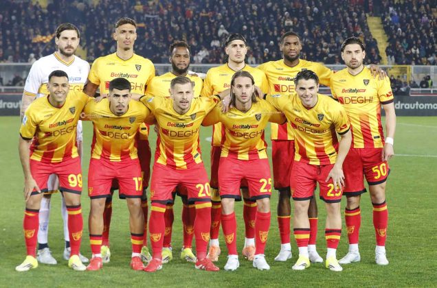I giallorossi crollano negli ultimi quindici minuti al Via del Mare: Lecce-Inter, 0-2 - Corriere Salentino