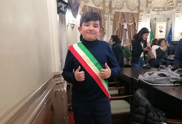 Eletto il nuovo sindaco del consiglio comunale dei ragazzi - Corriere Salentino