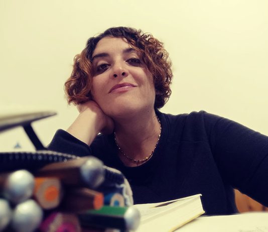 Domenica 22 marzo “Il primo tremore di un mandorlo” di Fabiana Renzo al Castello Volante