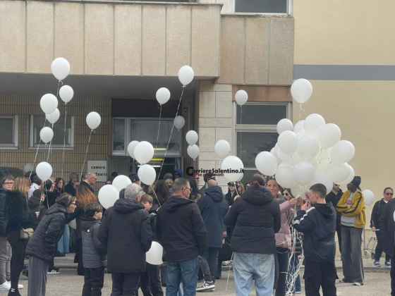 Lecce piange Ibrahim: l’ultimo saluto tra compagni, famiglia e istituzioni - Corriere Salentino