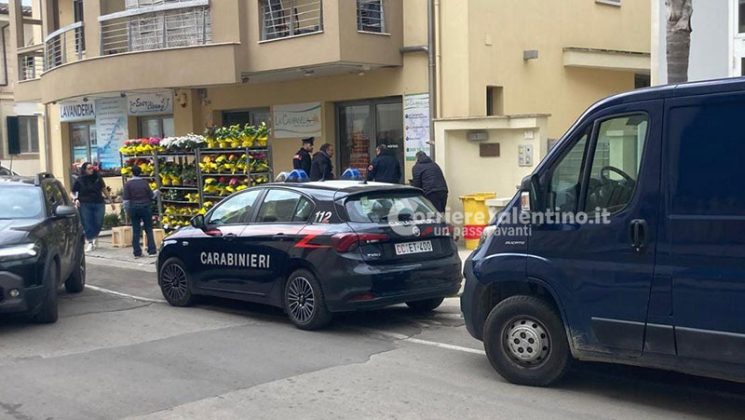 Principio d’incendio e molotov inesplosa davanti a un negozio di fiori: intimidazione nel basso Salento - Corriere Salentino