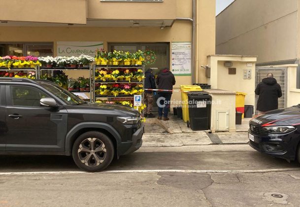 Principio d’incendio e molotov inesplosa davanti a un negozio di fiori: intimidazione nel basso Salento - Corriere Salentino