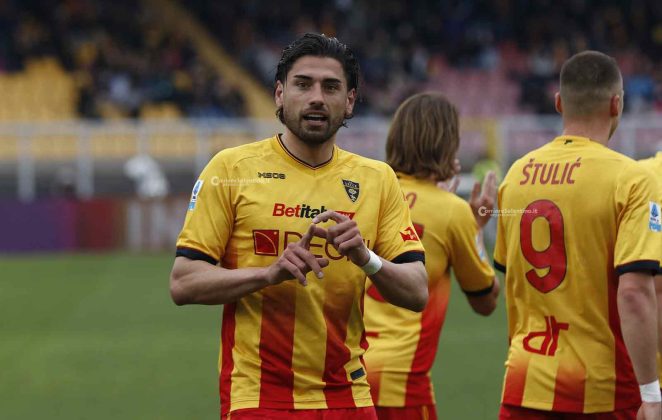 Doppio vantaggio, poi nel finale da brividi Falcone salva il Lecce: vittoria fondamentale per i giallorossi - Corriere Salentino