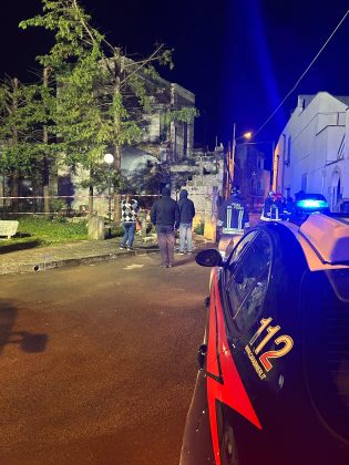 Paura in provincia, crolla parte di un edificio: area interdetta e nessun ferito - Corriere Salentino
