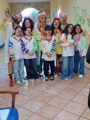 Il Giardino dei Piccoli Clown: a Lecce il sorriso non ha età - Corriere Salentino