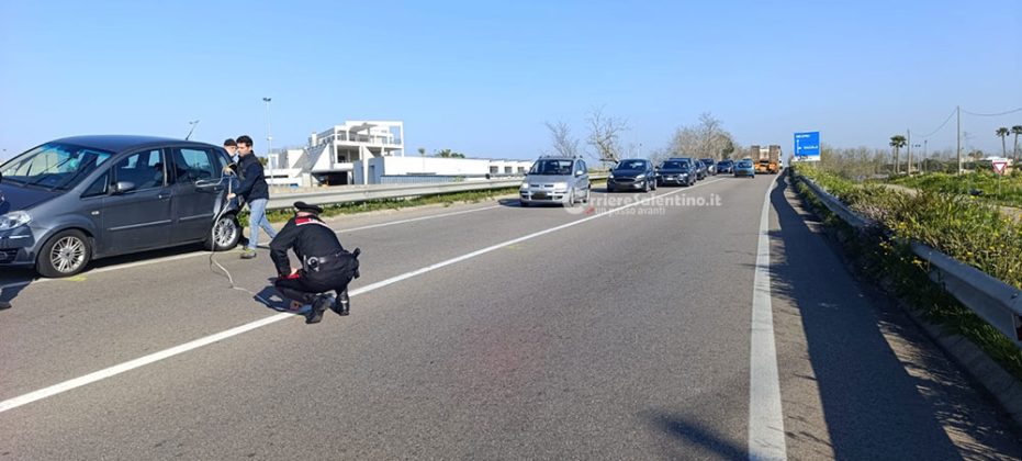 Incidente tra due auto sulla Statale, feriti gli occupanti e problemi alla viabilità - Corriere Salentino