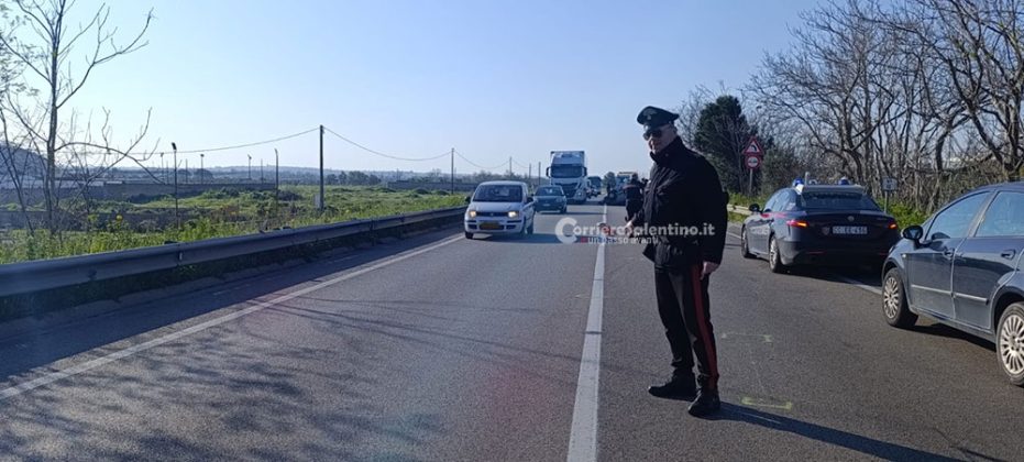Incidente tra due auto sulla Statale, feriti gli occupanti e problemi alla viabilità - Corriere Salentino