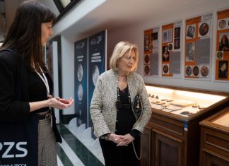 Moneta di Lecce, il sindaco Poli Bortone in visita alla fabbrica della Zecca