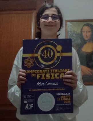 Un primo posto assoluto in Italia e quattro medaglie: gli studenti salentini trionfano in fisica e in cybersicurezza - Corriere Salentino