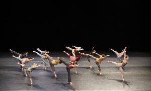 La danza come forma di benessere. Identità. Coraggio e perseveranza silenziosa nel tempo inquieto dei giovani - Corriere Salentino